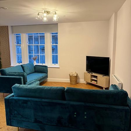 Haus Of Sulis, City Centre Apartment With Lift Access Bath Eksteriør bilde