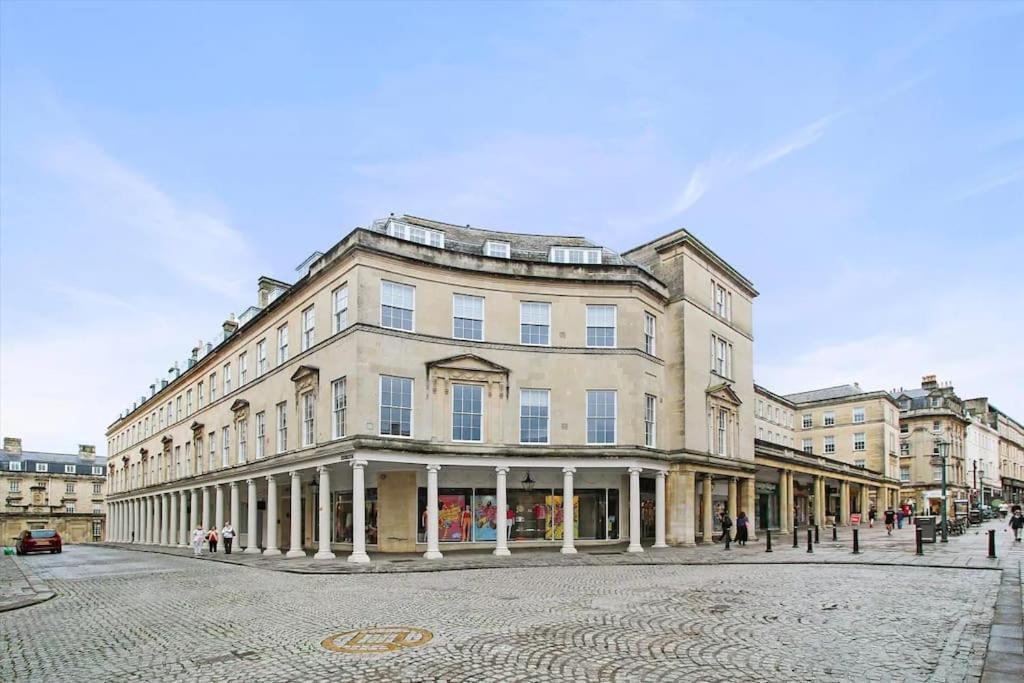 Haus Of Sulis, City Centre Apartment With Lift Access Bath Eksteriør bilde
